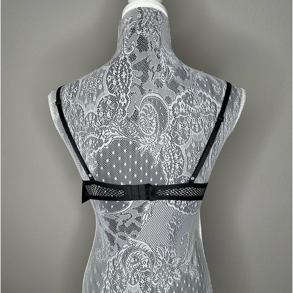 FREDERICKS OF HOLLYWOOD Womens RhiRhi Strappy Front Fishnet Bra Size Small - Picture 3 of 5